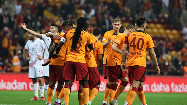 Galatasaray Kastamonuspor'a gol oldu yağdı! Galatasaray 7 golle turladı